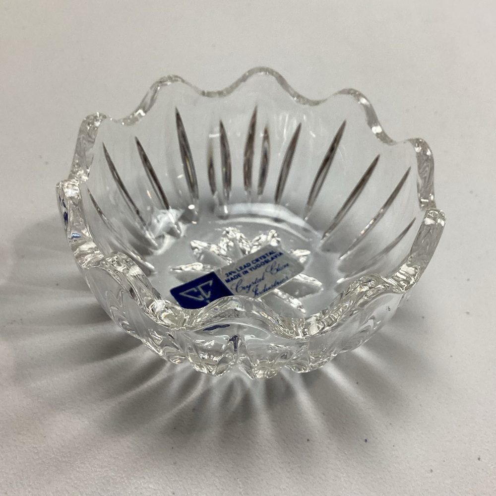 Vintage 24% Lead Crystal Scalloped Edge Trinket bowl